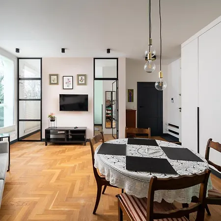 Bobrowiecka Cosy By Bookinghost Varšava