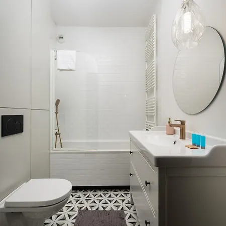 Apartamento Bobrowiecka Cosy By Bookinghost